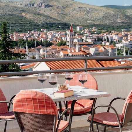 Apartments Kudelik Trogir Eksteriør bilde