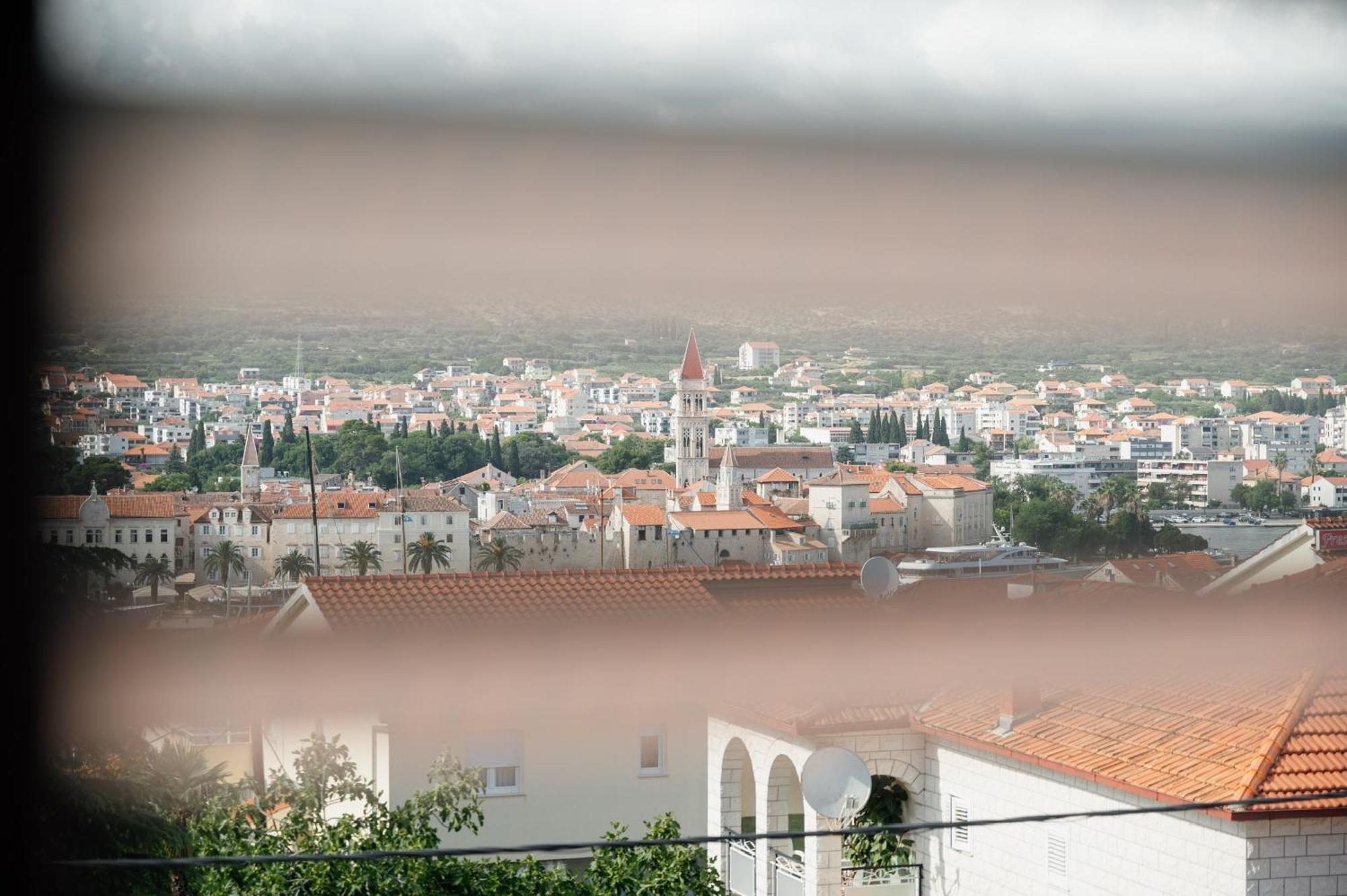 Apartments Kudelik Trogir Eksteriør bilde