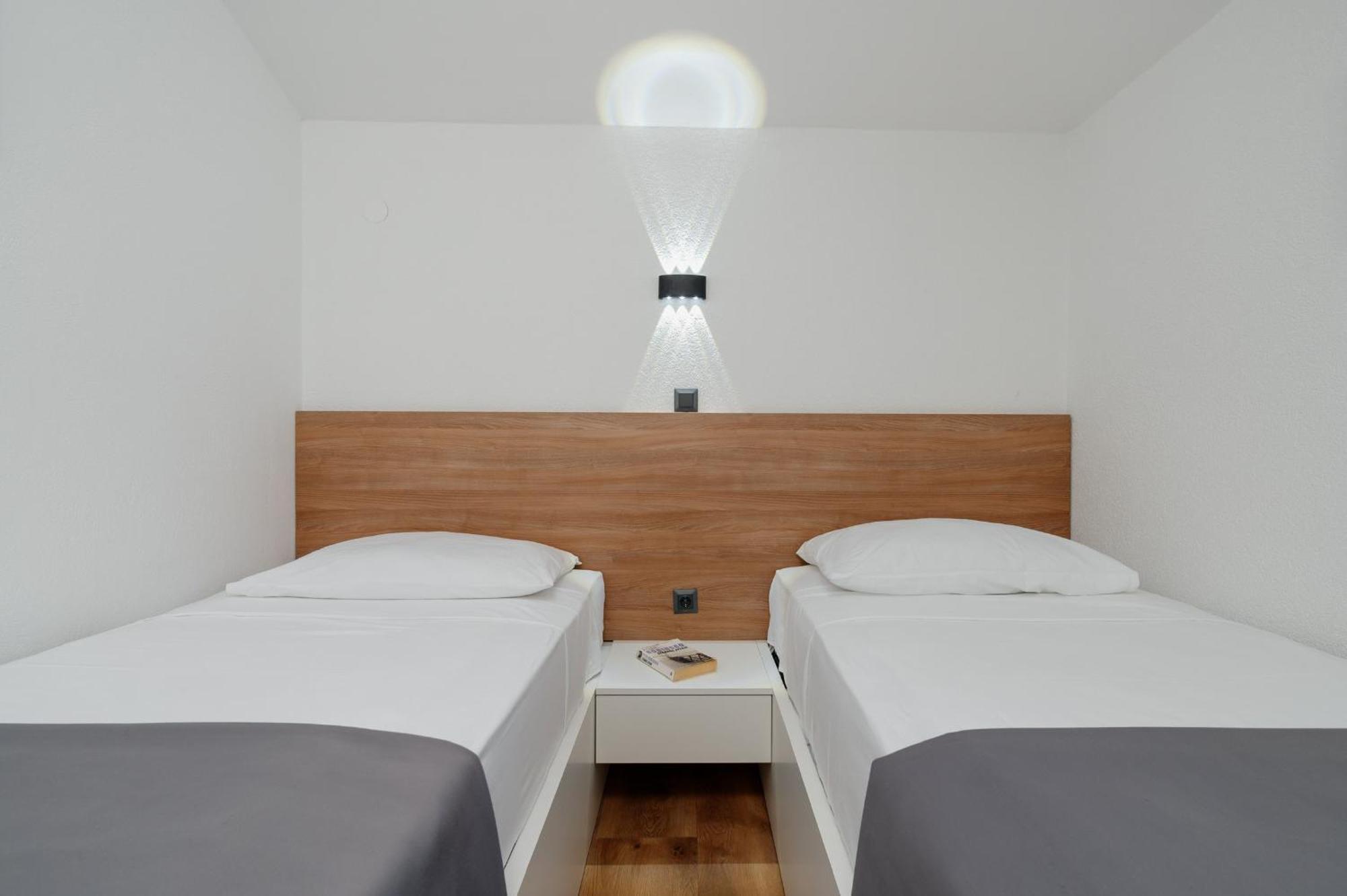 Apartments Kudelik Trogir Eksteriør bilde