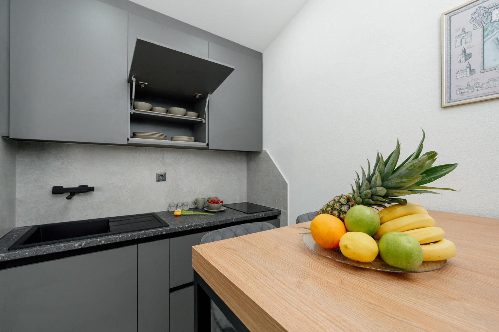Apartments Kudelik Trogir Eksteriør bilde