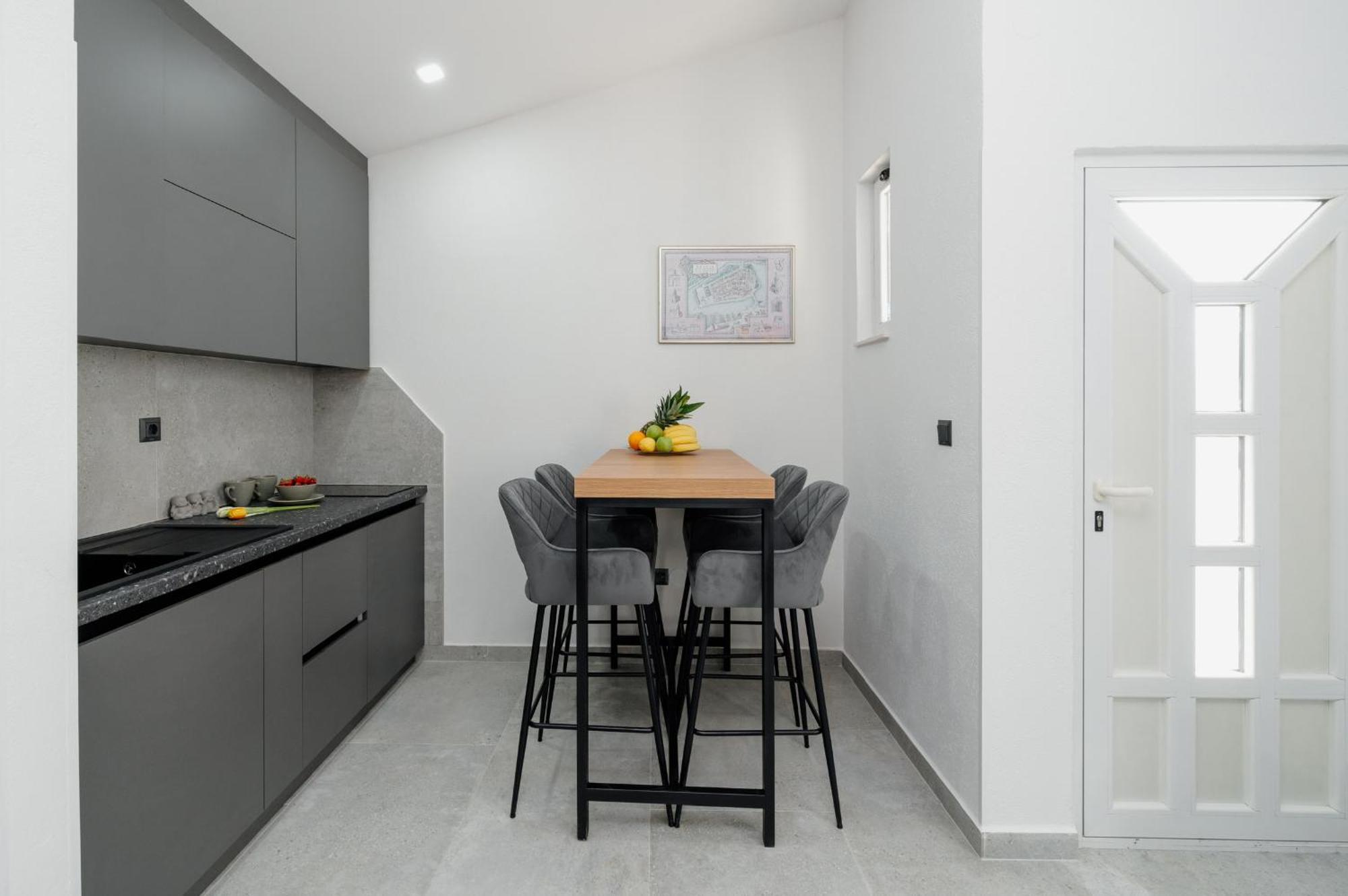 Apartments Kudelik Trogir Eksteriør bilde