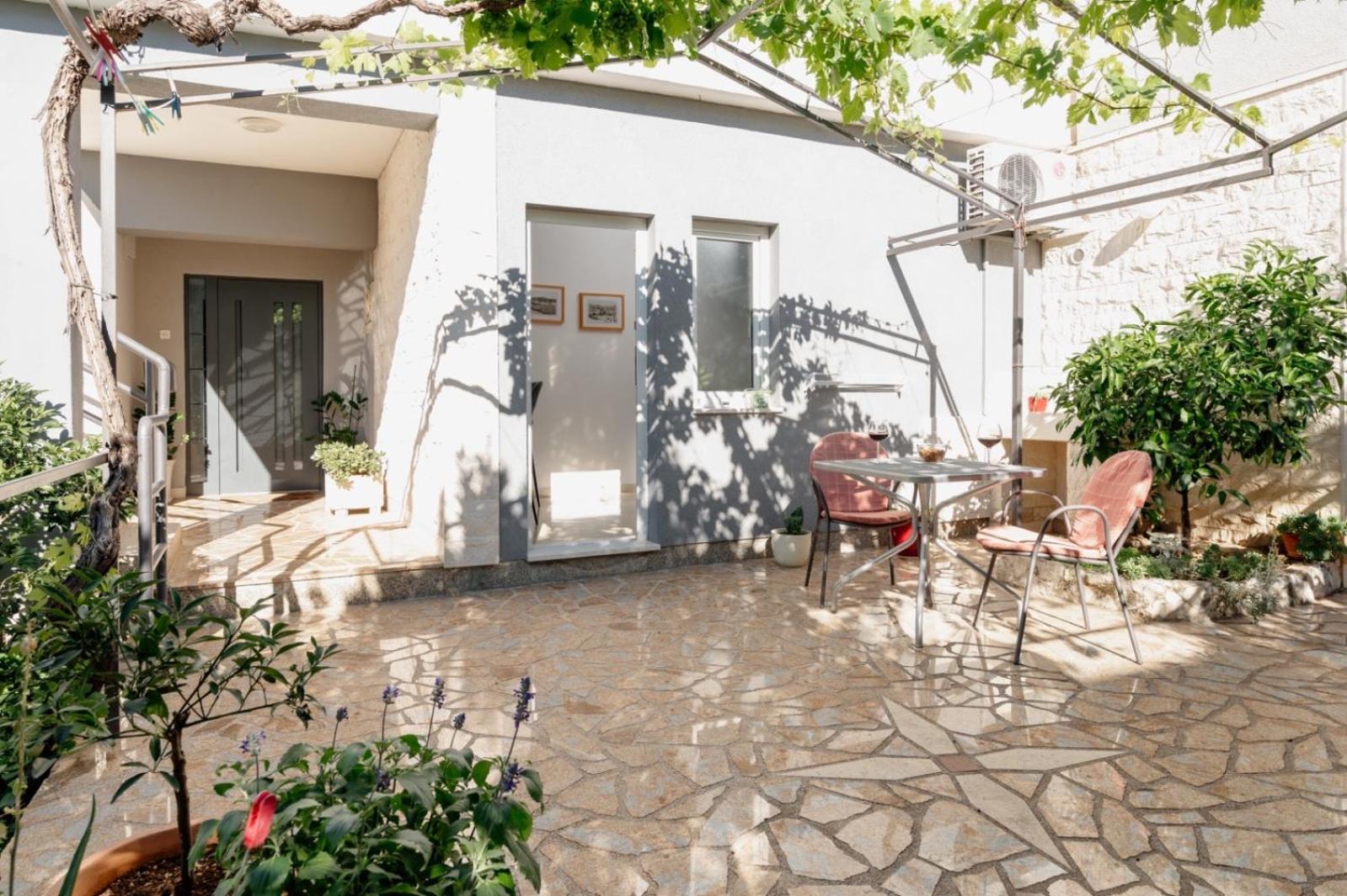 Apartments Kudelik Trogir Eksteriør bilde