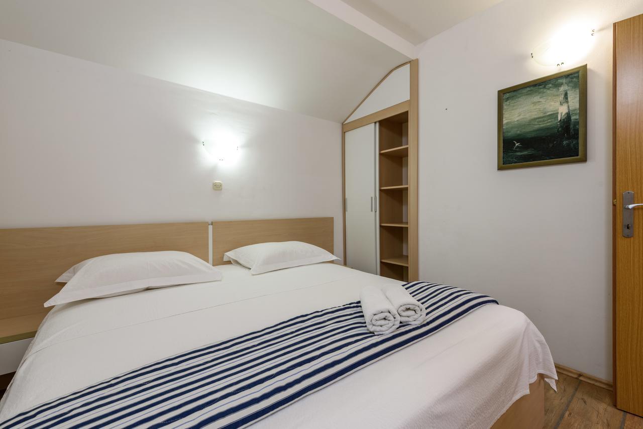 Apartments Kudelik Trogir Eksteriør bilde